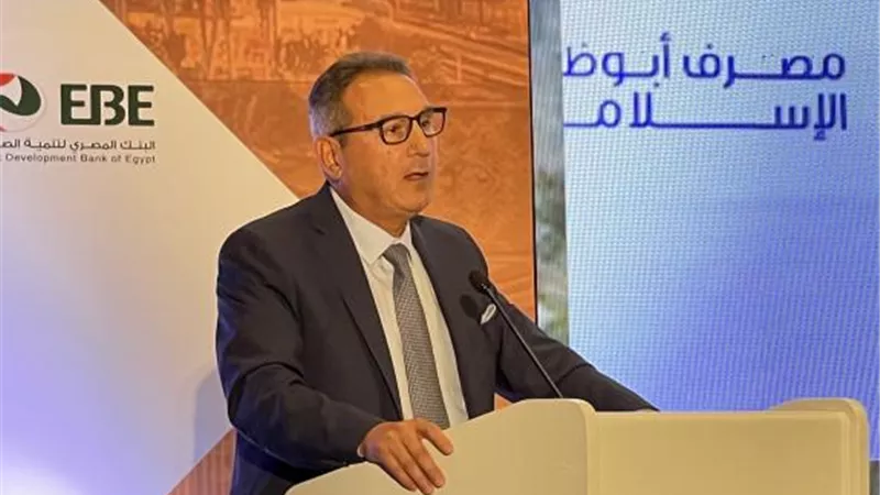 رئيس بنك مصر : 170 مليون جنيه من 6 بنوك لشركة فاكسيرا لإنتاج لقاح كورونا