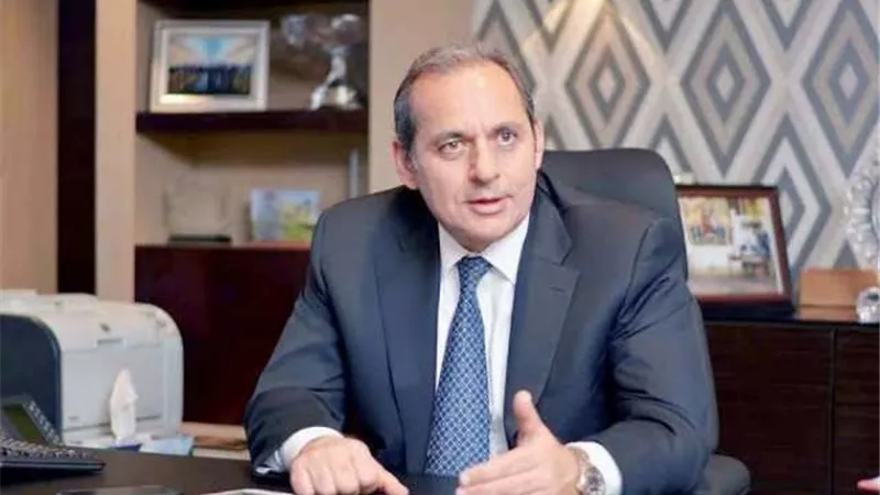هشام عكاشة: البنك الأهلي يطبق أعلى معايير الجودة في الأساليب والإجراءات القانونية الحديثة والضوابط العالمية بهذا المجال