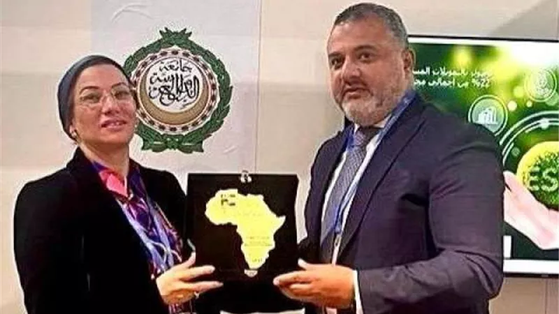 بنك التعمير والإسكان يحصد الجائزة الذهبية للتمويل الأخضر في مؤتمر المناخ COP29 بأذربيجان