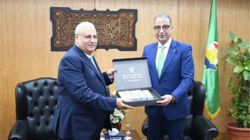 البنك الزراعي المصري يساهم في دعم الأسر الأولى بالرعاية في محافظة الفيوم