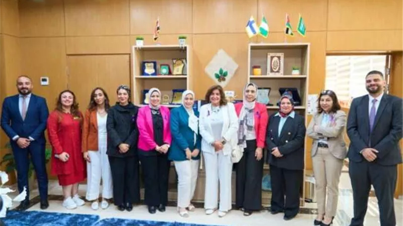بنك قناة السويس يشارك في احتفالية اليوم العالمي للمرأة بجامعة الجلالة «صور»