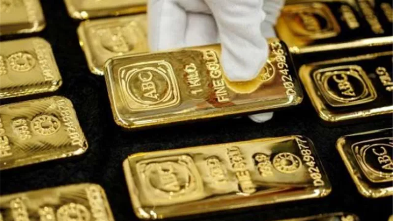 البنك المركزي: أرصدة الذهب بالاحتياطي الأجنبي تسجل 13.6 مليار دولار بنهاية يوليو 2025