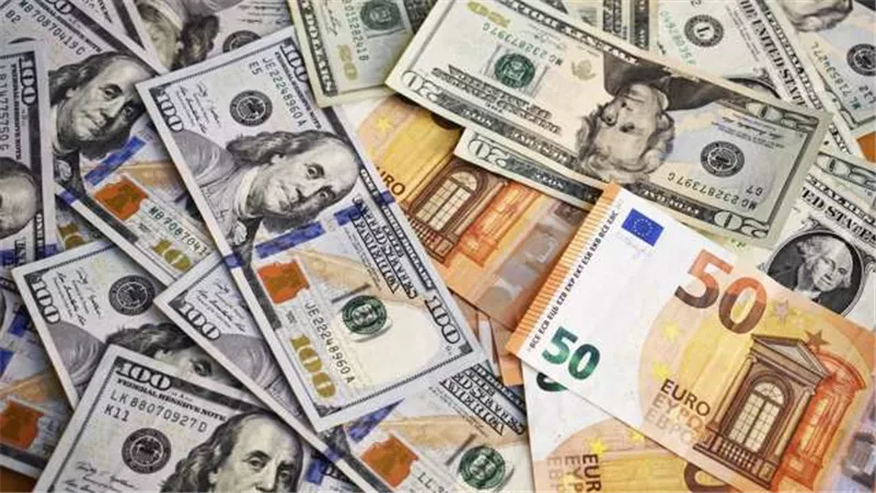 أسعار العملات ببداية تعاملات البنوك المصرية اليوم الأحد الموافق 9 نوفمبر 2025