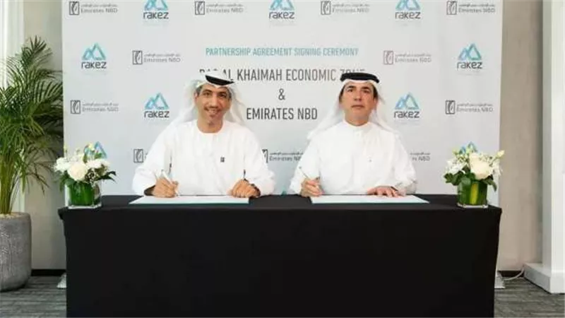 بنك الإمارات دبي الوطني يتعاون مع راكز لتسهيل الخدمات المصرفية للشركات والمستثمرين