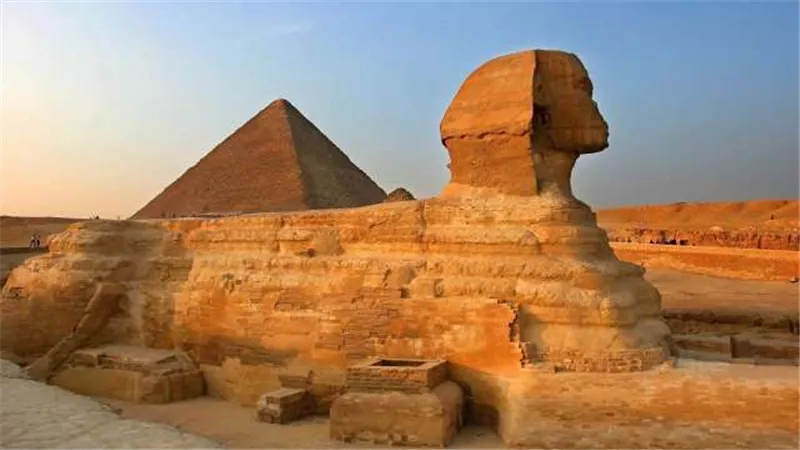 البنك المركزي: ارتفاع الإيرادات السياحية إلى 5.5 مليار دولار بنمو 13.8%.. خلال الربع الأول من 2025/2026