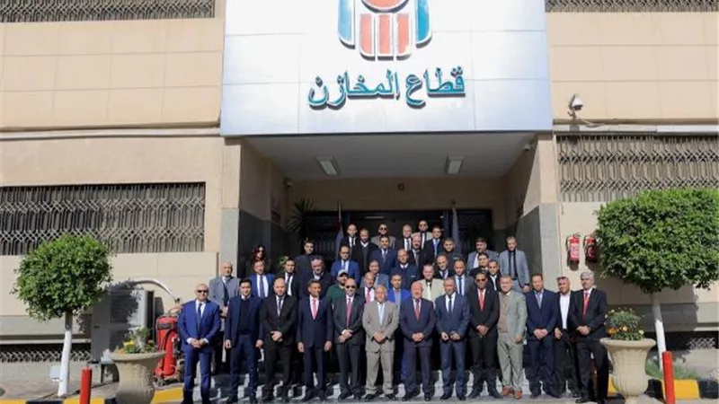 البنك الأهلي المصري يفتتح وحدة المراقبة المركزية لمخازن البنك
