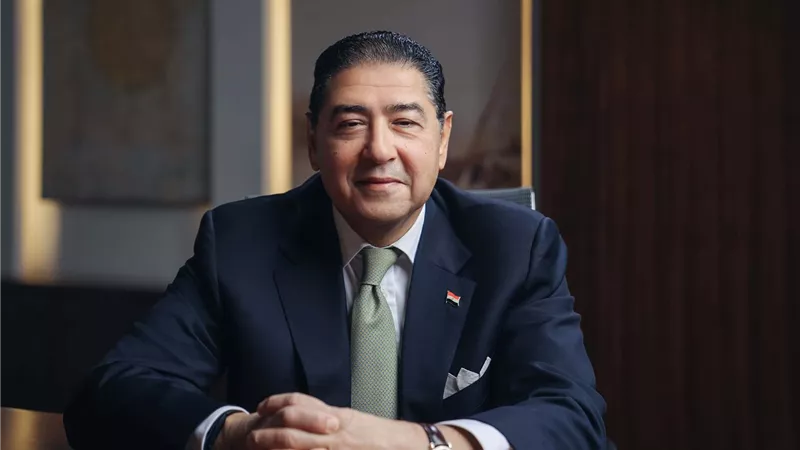 عز العرب: قرارات «المركزي» تمتص الصدمات… ومصر تقترب من دور استراتيجي جديد