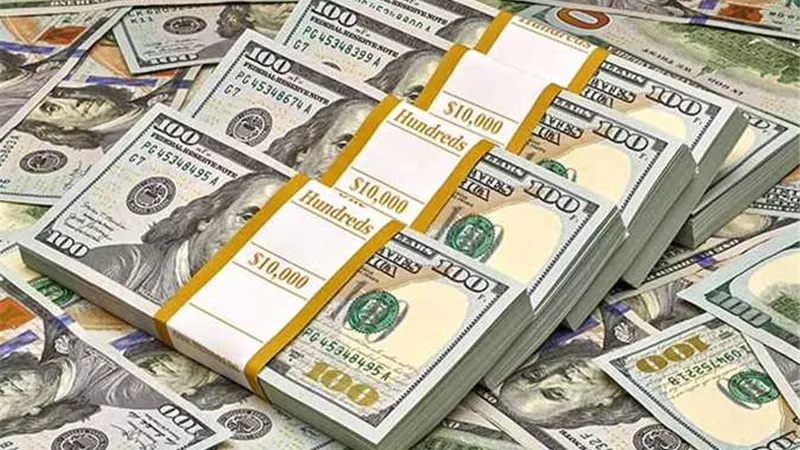 أسعار الدولار أمام الجنيه بالبنوك مع بداية تعاملات اليوم الأربعاء 8 أبريل 2026