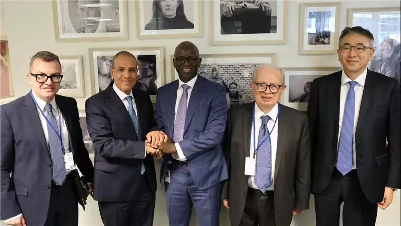 نائب رئيس البنك الدولي يشيد بتعاون مصر وإجراءاتها لمواجهة تداعيات الأزمة