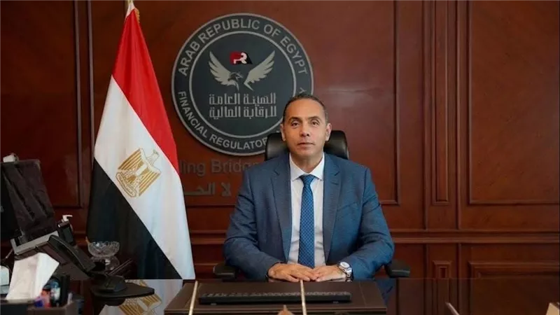 بقرار من رئيس الوزراء: انضمام الدكتور إسلام عزام لعضوية المجموعة الوزارية الاقتصادية 