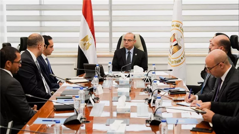 وزير الاستثمار والتجارةالخارجية يبحث مع مسؤولي DPI مصر وEgypt Ventures فرص التوسع وضخ الاستثمارات  