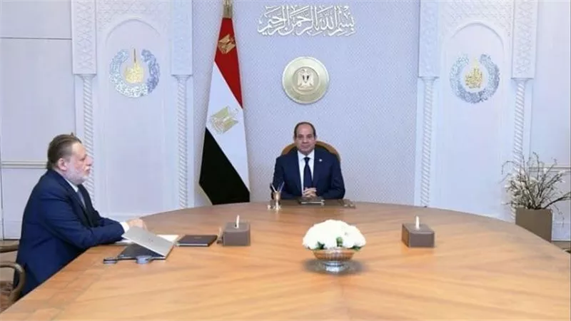 الرئيس السيسي ومحافظ البنك المركزي يبحثان تطورات الاقتصاد المصري والتحديات الإقليمية