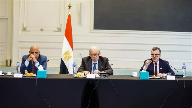 وزير التخطيط يفتتح مشاورات مع البنك الدولي لتمويل وضمان البنية التحتية بمصر