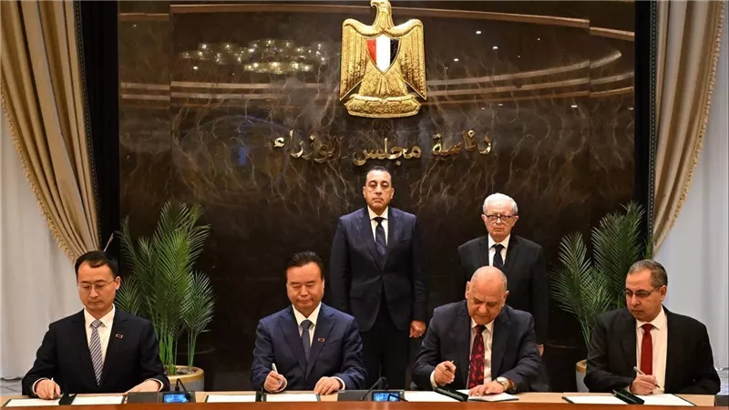 توقيع شراكة استراتيجية بين «النصر للسيارات» و«فاو كار» الصينية لتصنيع سيارات «نصر»
