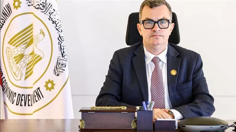 بنك الاستثمار القومي يقود خطة متكاملة لإعادة هيكلة شركة 