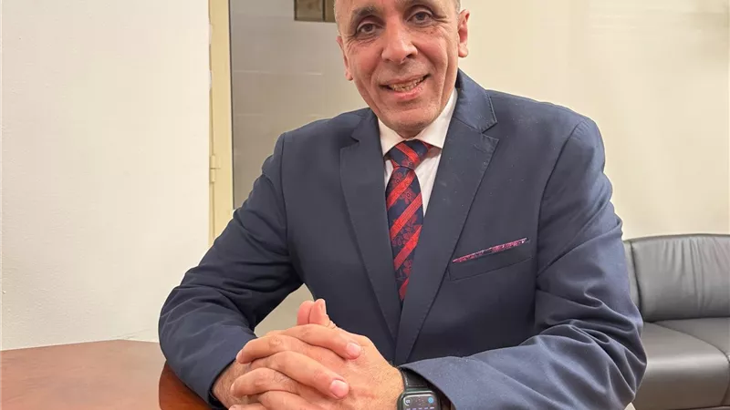 خبير اقتصادي يوضح لماذا فضل البنك المركزي الاحتفاظ بسعر الفائدة كما هي ؟