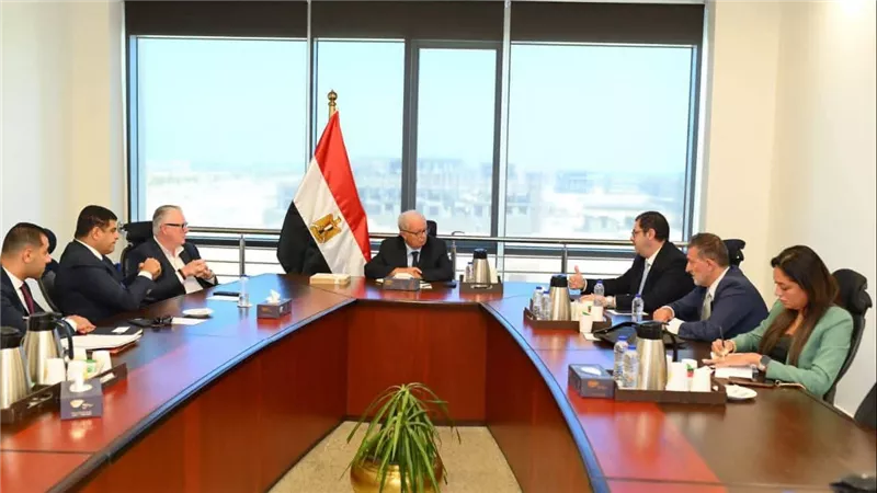 نائب رئيس الوزراء للشؤون الاقتصادية يبحث مستجدات مشروع «برج فوربس العالمي» بالعاصمة الجديدة