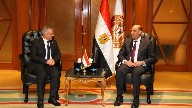 وزير العمل يلتقي نظيره اليمني لبحث تعزيز التعاون في التشغيل والتدريب وتأهيل العمالة