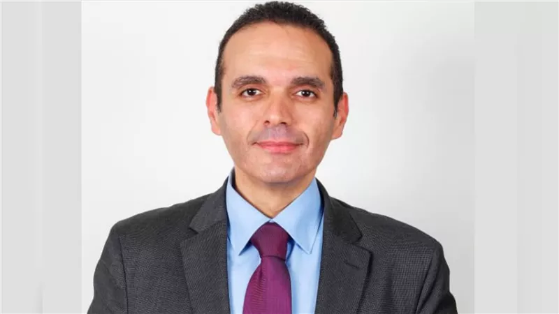 مدحت نافع: المركزي المصري سيتبنى نهجًا حذرًا في خفض الفائدة.. وتدفقات النقد الأجنبي العامل الأهم في تحديد مسار الجنيه