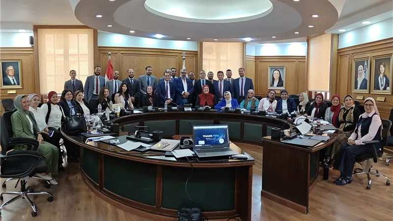 بنك ناصر الاجتماعي ينظم ورشة تدريبية لتنمية المهارات العملية والمعرفية للعاملين بالبنك